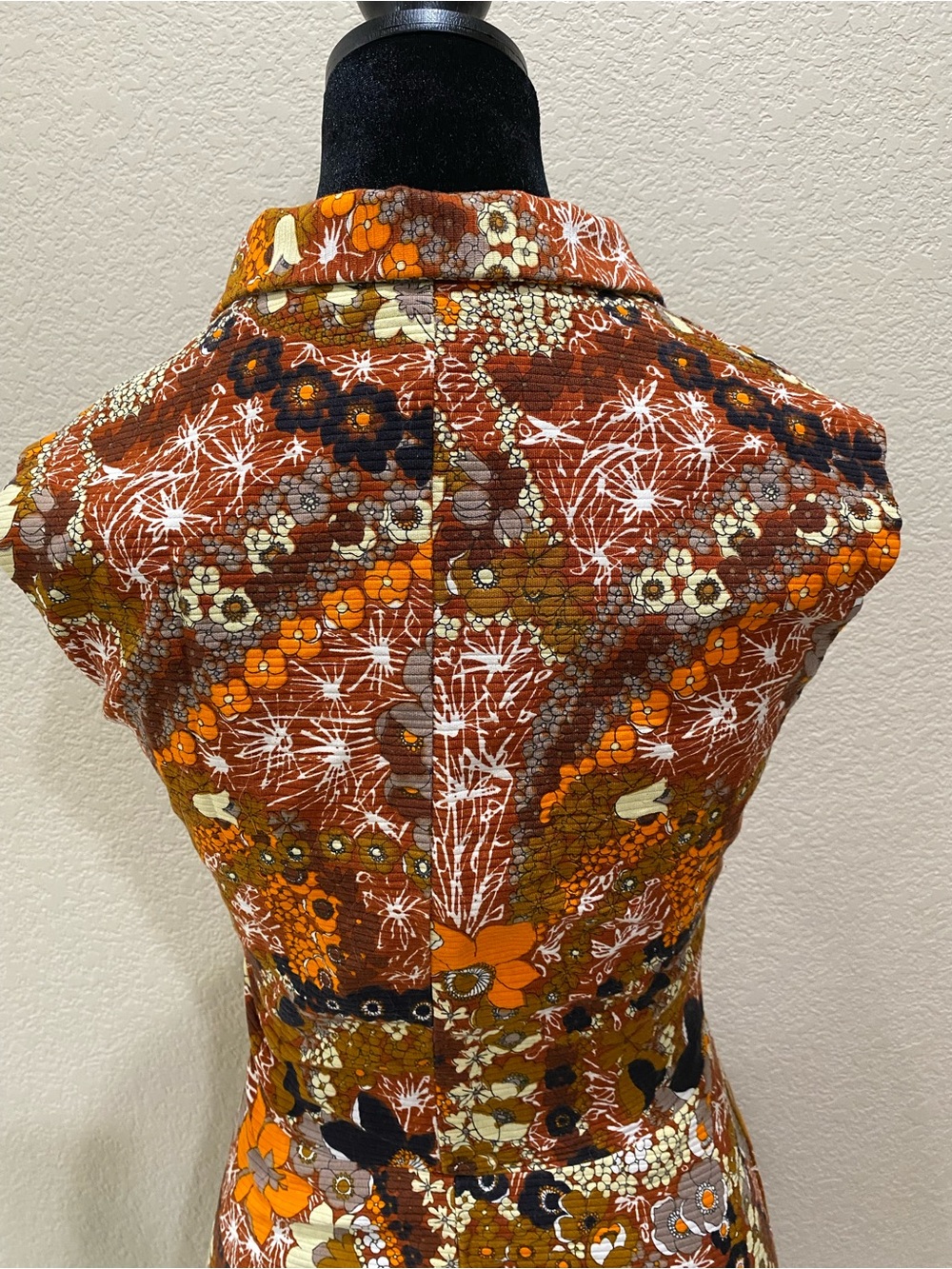 70s Vintage Floral Button-Front Women’s Dress, Brown & Orange, Small - Picture 7 of 16